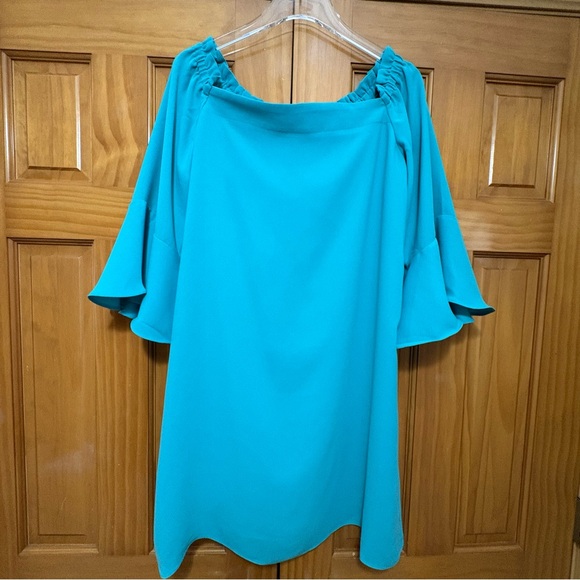 Trina Turk Dresses & Skirts - Trina Turk Vibrant Aqua Blue Dress Size Large NWT